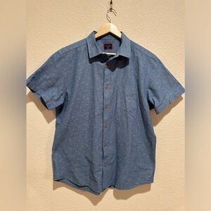 UNTUCKit short sleeve button down shirt